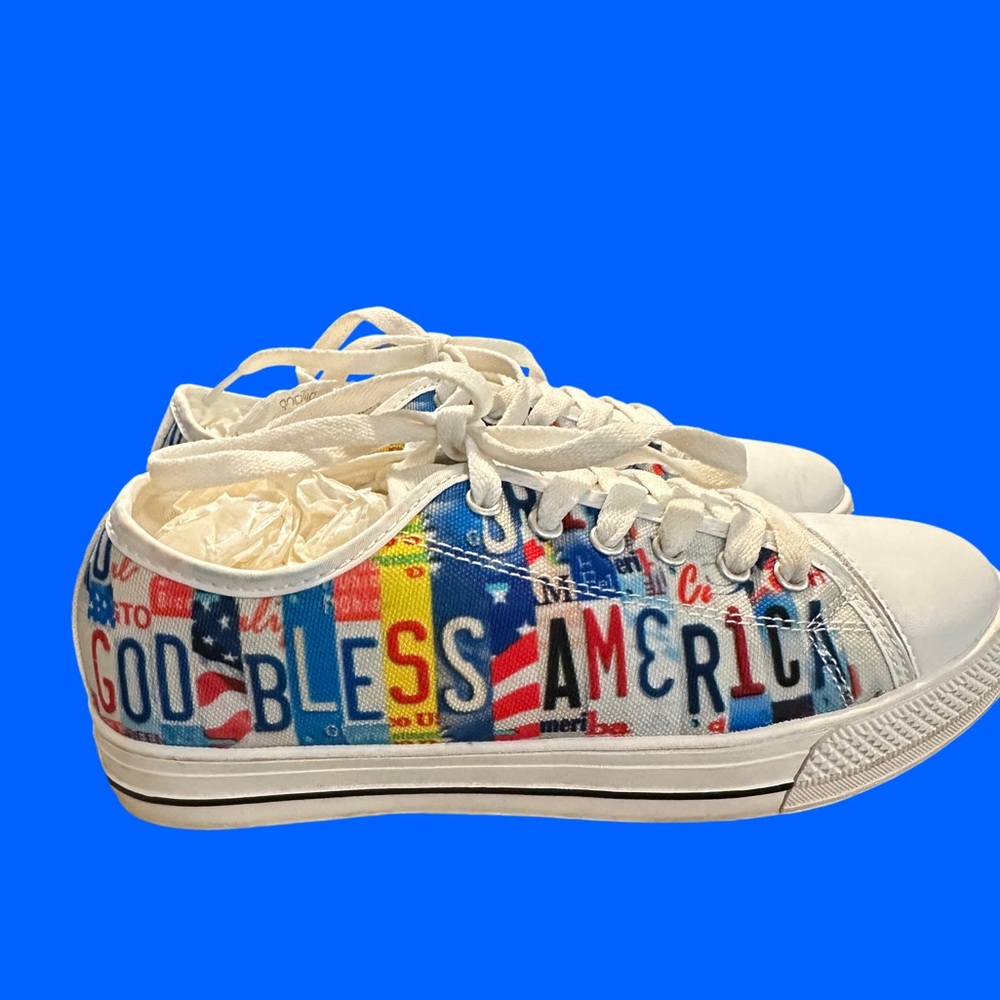 Scripted Women’s Printed Canvas Sneakers “God Bless America” Sz 6.5